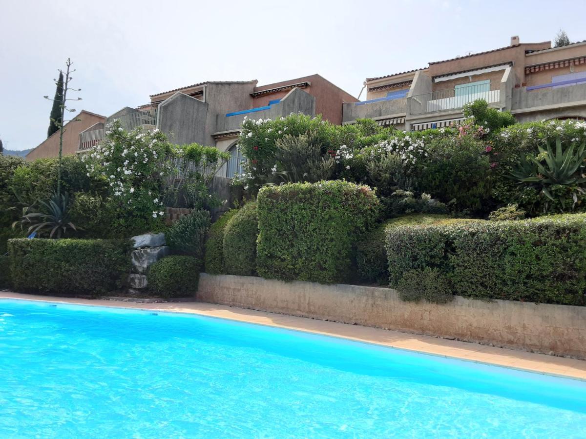 TI SABLE Agréable studio cabine climatisé, Jolie Vue Mer, Piscine à Cavalaire sur Mer Exterior foto