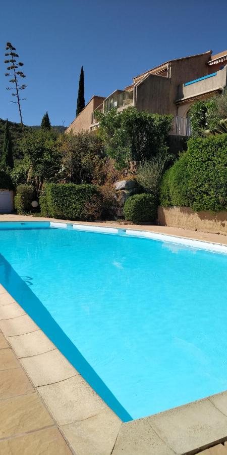 TI SABLE Agréable studio cabine climatisé, Jolie Vue Mer, Piscine à Cavalaire sur Mer Exterior foto